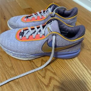 Nike Lebron 20